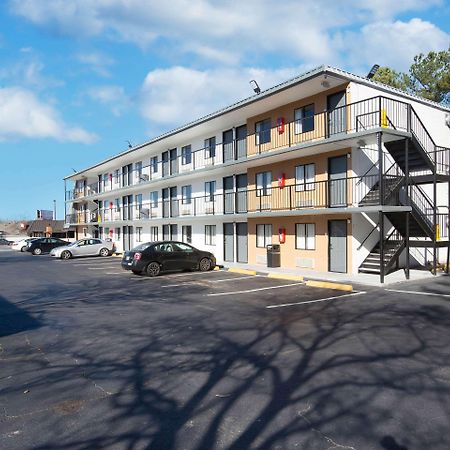 לית'וניה Econo Lodge מראה חיצוני תמונה