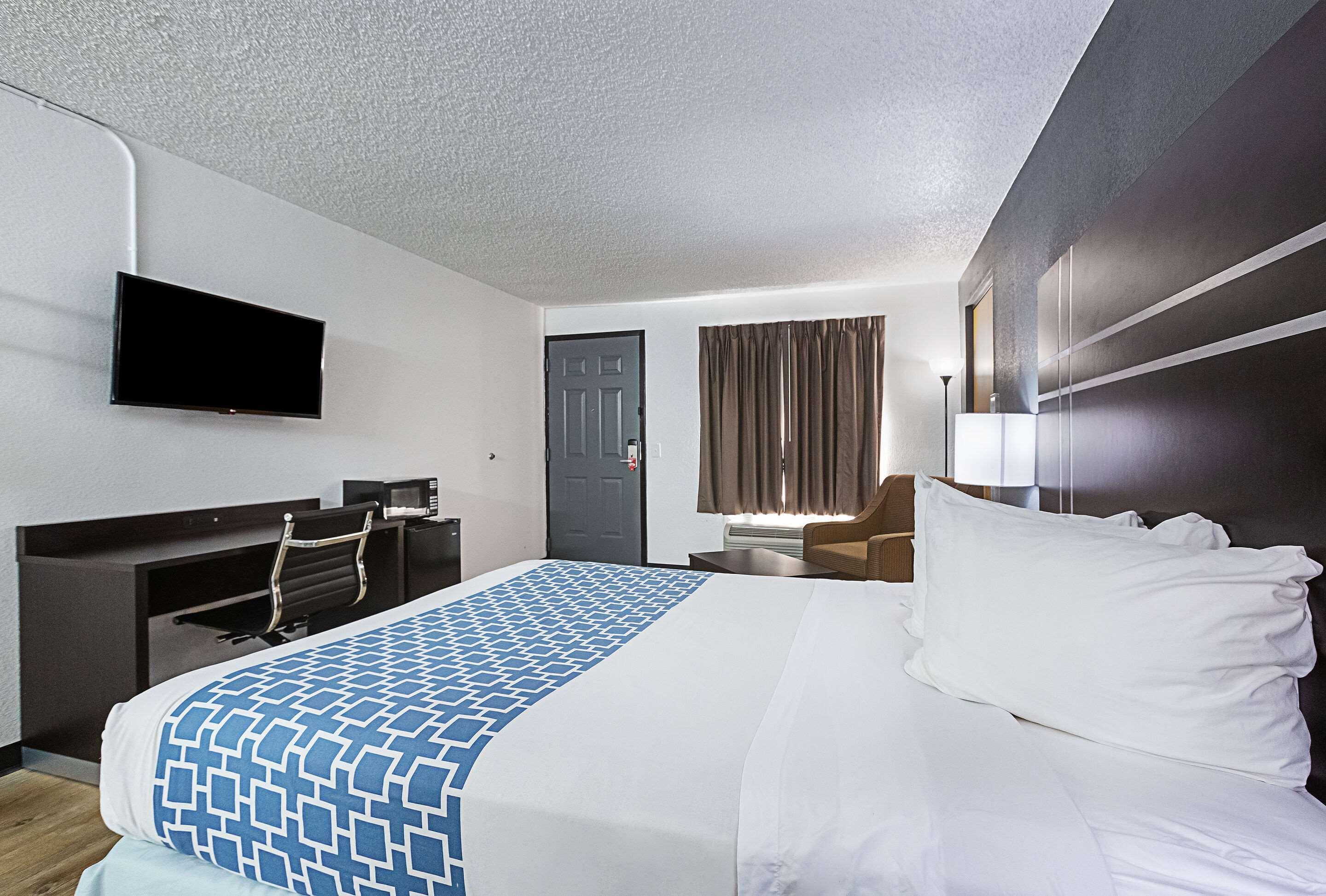 לית'וניה Econo Lodge מראה חיצוני תמונה