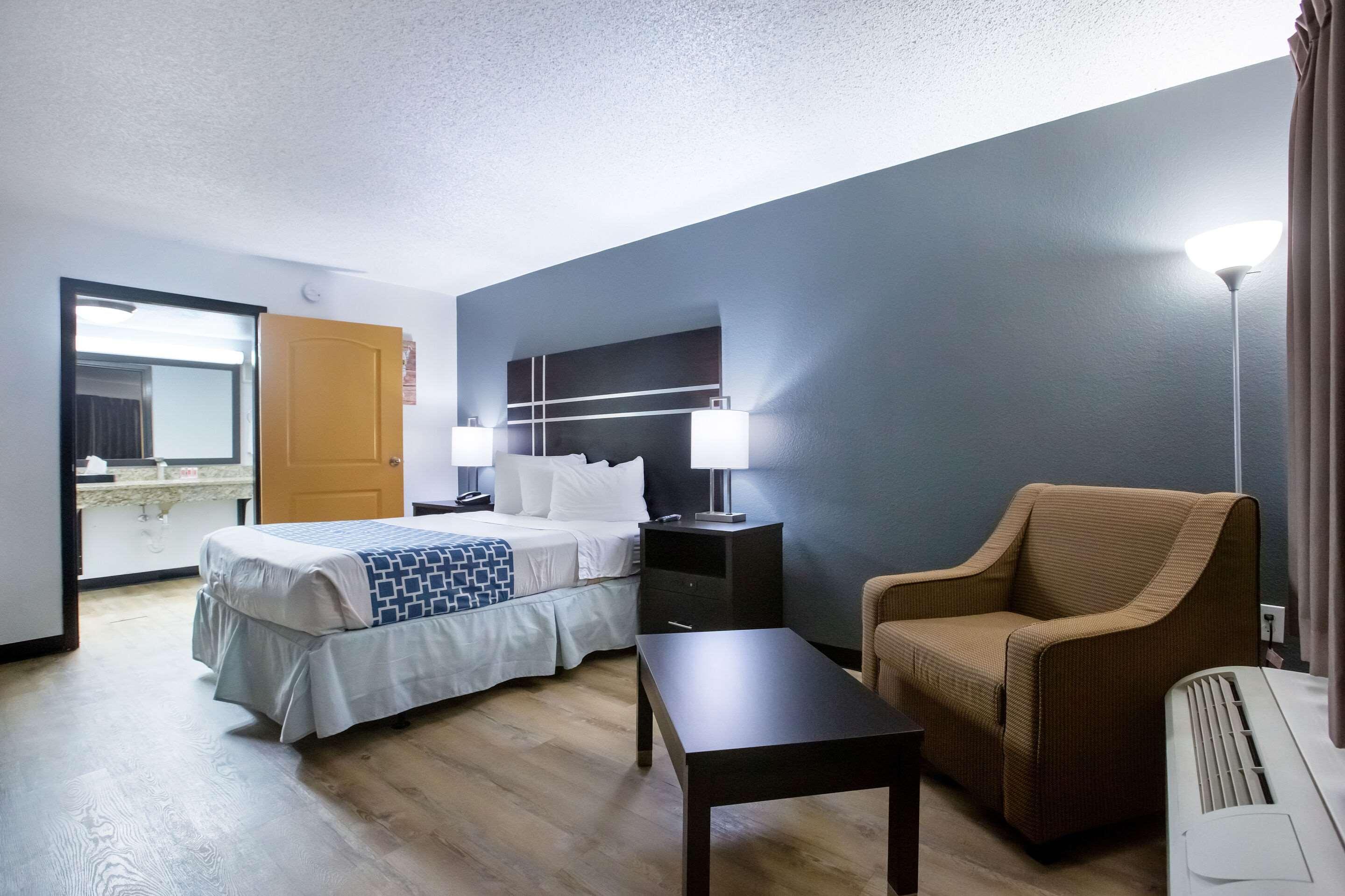לית'וניה Econo Lodge מראה חיצוני תמונה